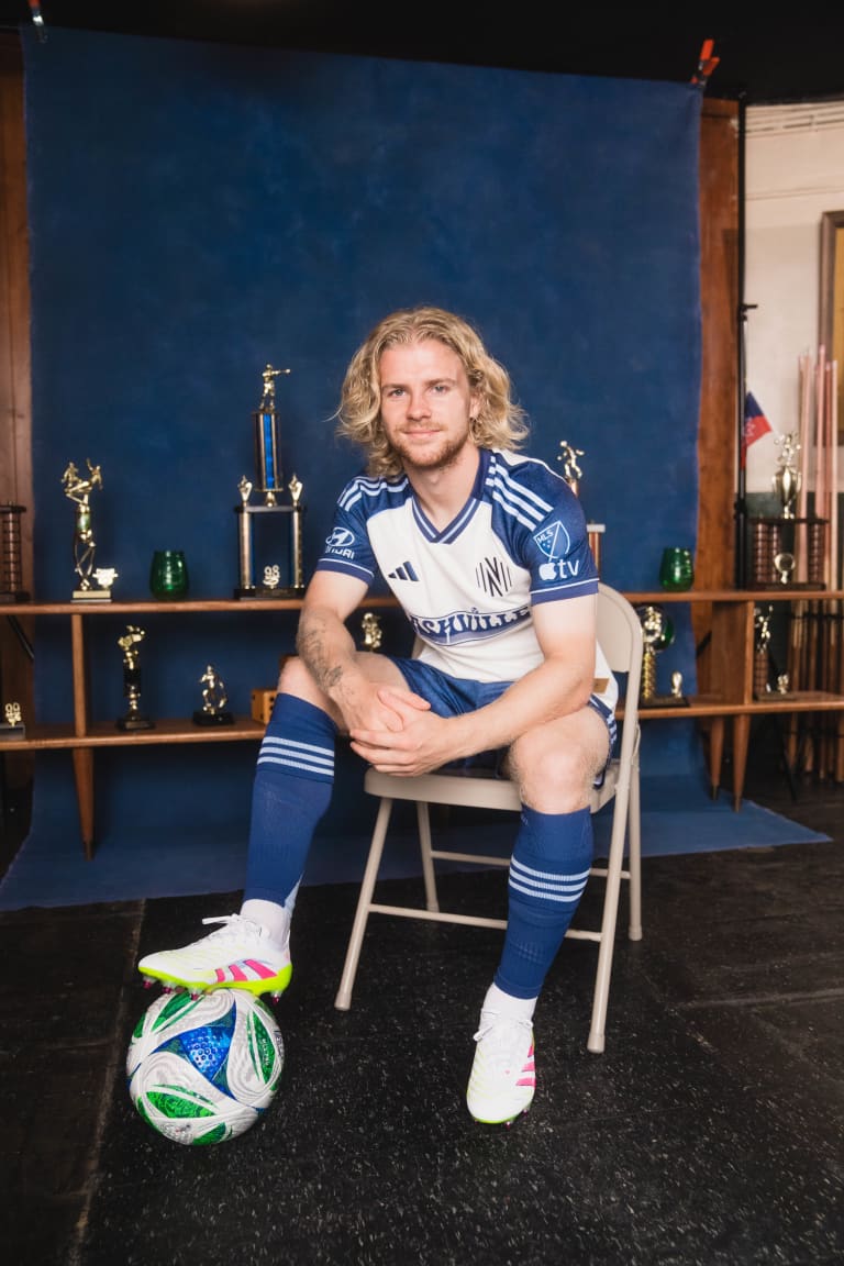 2025 Nostalgia Select Blue 2